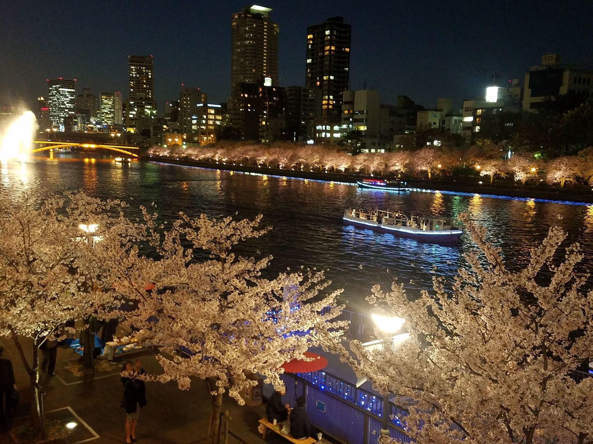 Hotel Osaka Castle Exterior photo