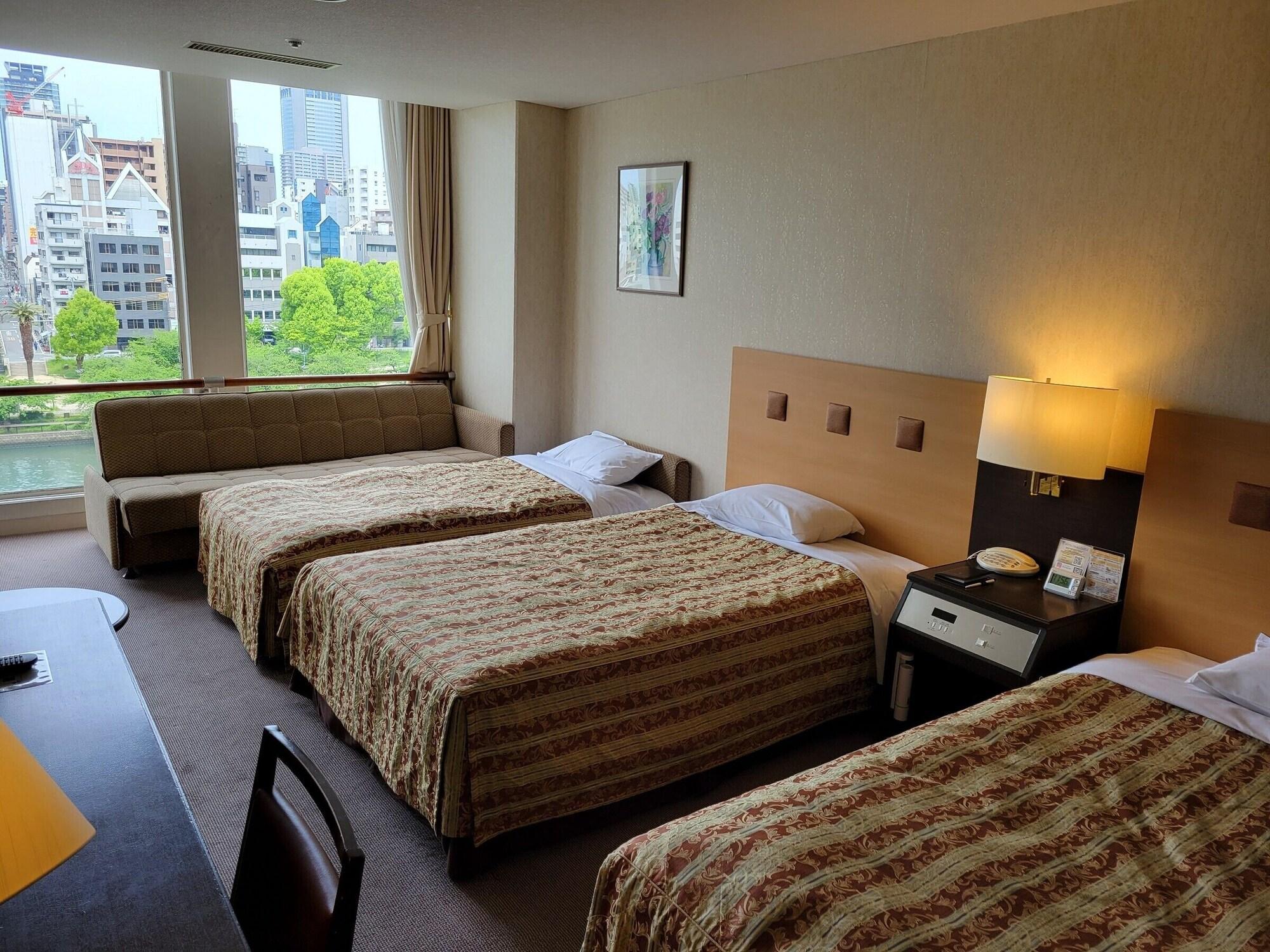 Hotel Osaka Castle Exterior photo